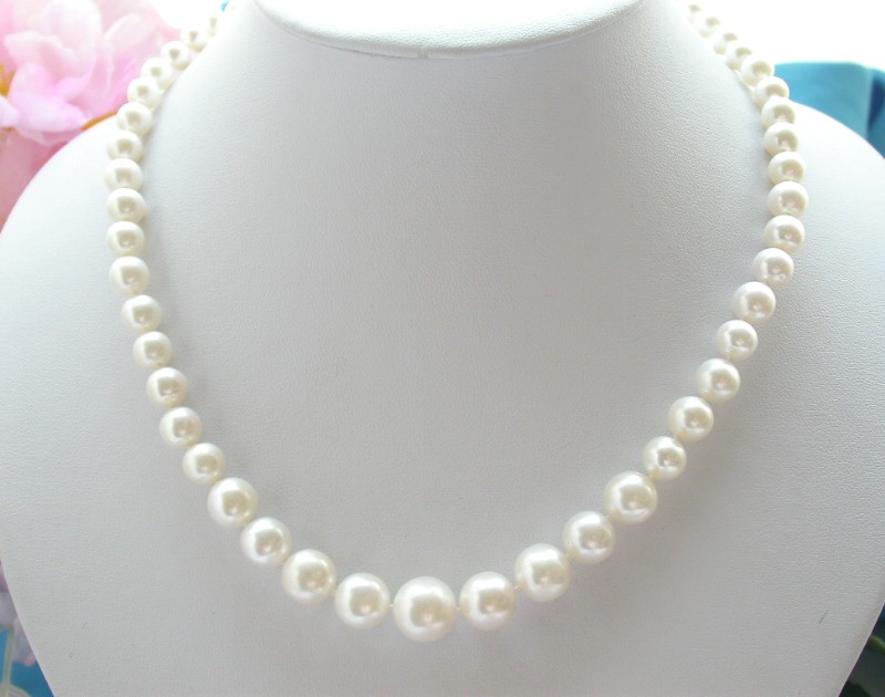 Natural AAA+ 12mm white freshwater pearls necklace  